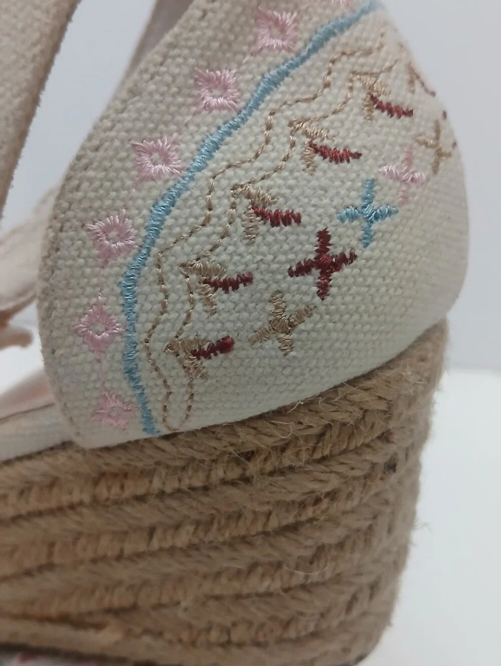 Dream Pairs Cream Embroidered Ankle-Strap Espadrille Wedges